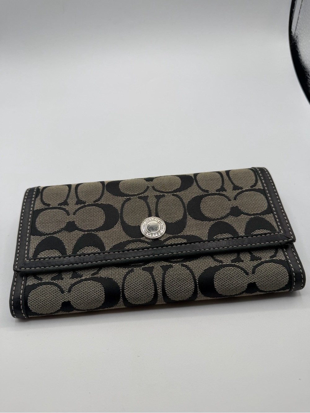 Vng Coach Black/Gray Signature Print Jacquard Folding Tri-Fold Wallet Large
